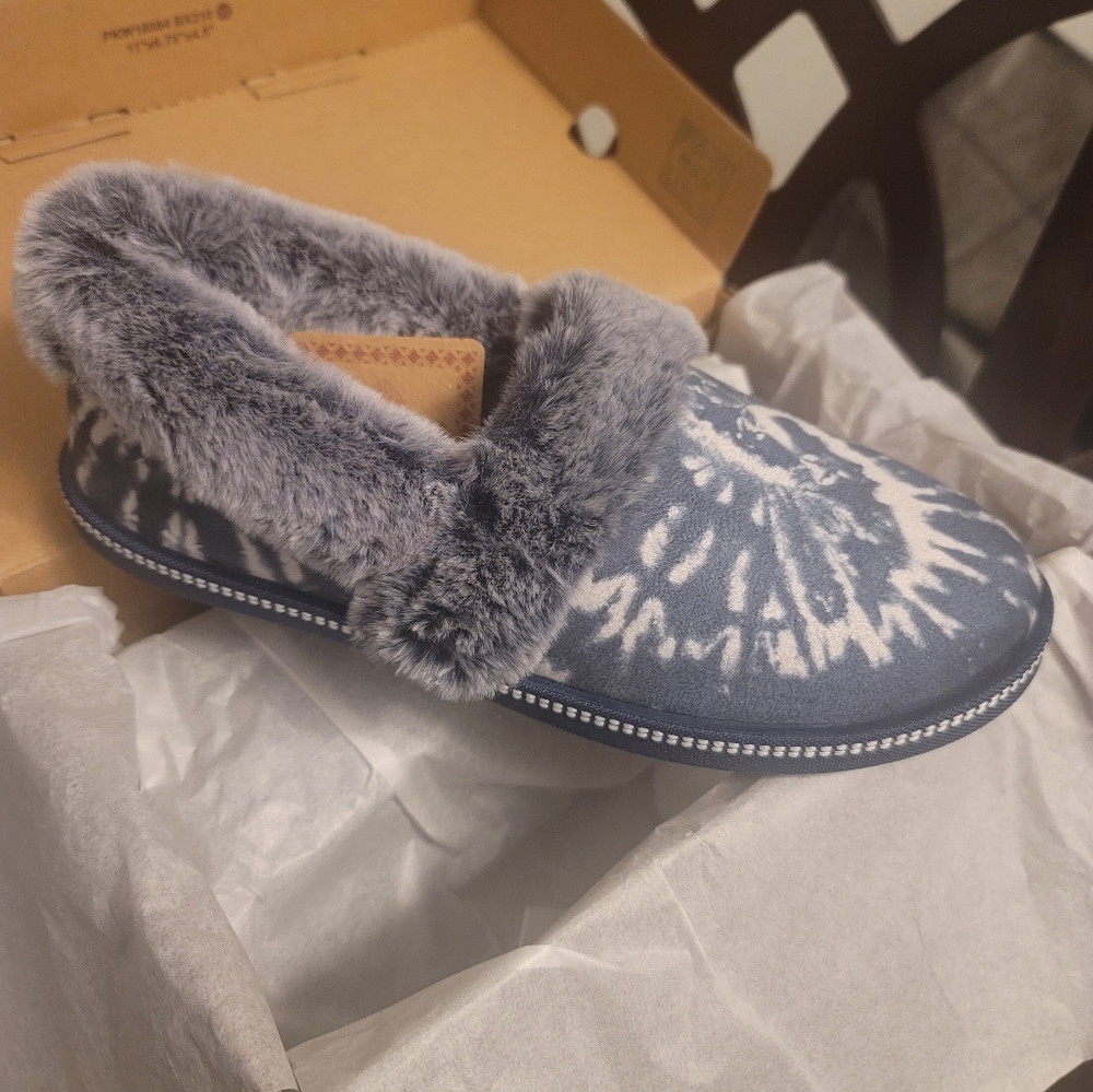 Authentic Sketchers Slippers, Women Various Sz.